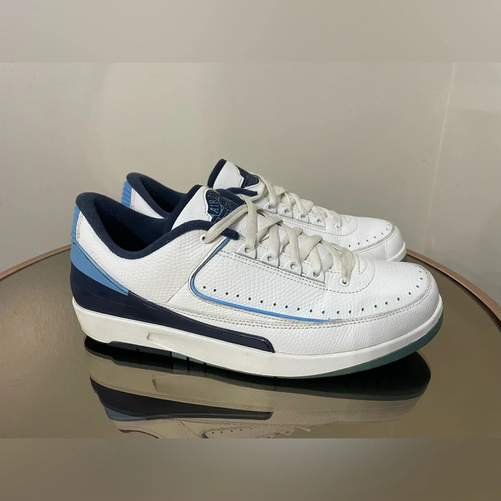 Nike‎ Air Jordan 2 Retro Low UNC 